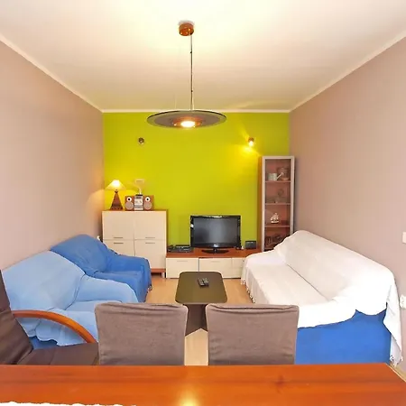 Apartment Ferienwohnung Fur 6 Personen Ca 100 Qm In Sijana, Istrien Istrische Riviera