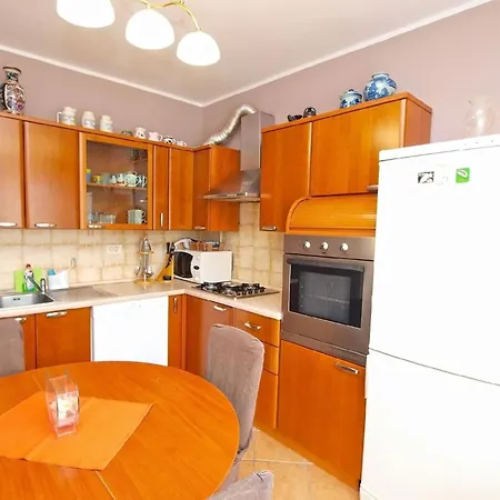Apartment Ferienwohnung Fur 6 Personen Ca 100 Qm In Sijana, Istrien Istrische Riviera *