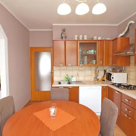 Ferienwohnung Fur 6 Personen Ca 100 Qm In Sijana, Istrien Istrische Riviera * Pula