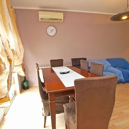 Apartment Ferienwohnung Fur 6 Personen Ca 100 Qm In Sijana, Istrien Istrische Riviera Pula