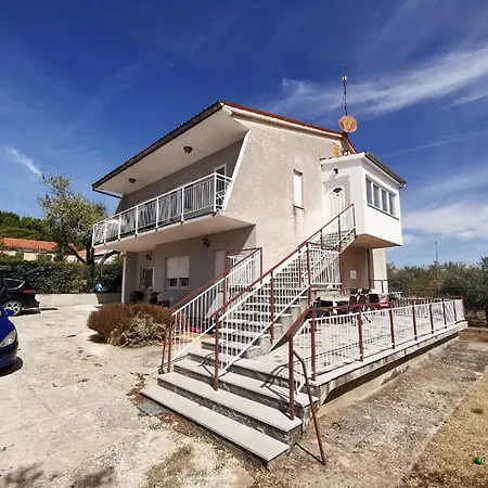 Ferienwohnung Fur 6 Personen Ca 100 Qm In Sijana, Istrien Istrische Riviera Apartment *